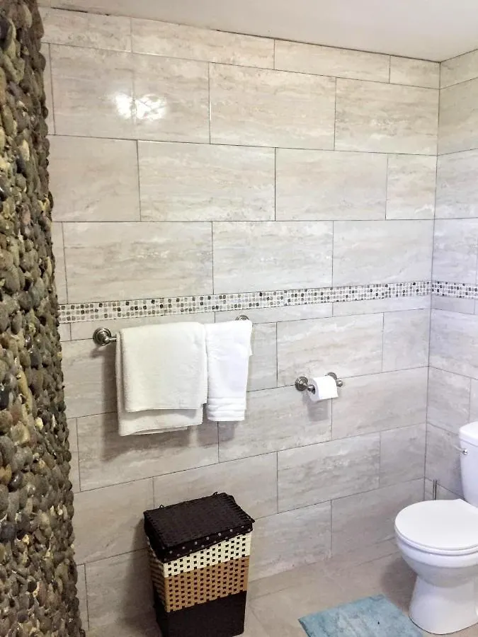 Anse La Raye Eden Crest Villa